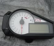 01-02 Suzuki GSXR 1000 Gauge Cluster 