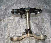 98-01 Yamaha R1 Upper and Lower Triple Tree with Steering Stem 