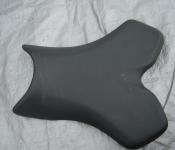 04-06 Yamaha R1 Front Seat 