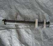 04-06 Yamaha R1 Rear Axle 