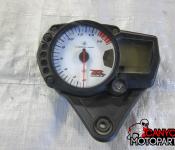 06-07 Suzuki GSXR 600 750 Gauge Cluster (37,153 miles)