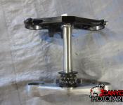 04-06 Yamaha R1 Upper and Lower Triple Tree with Steering Stem 