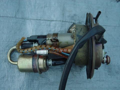 02-03-honda-cbr-954rr-fuel-pump-canyon-moto-parts