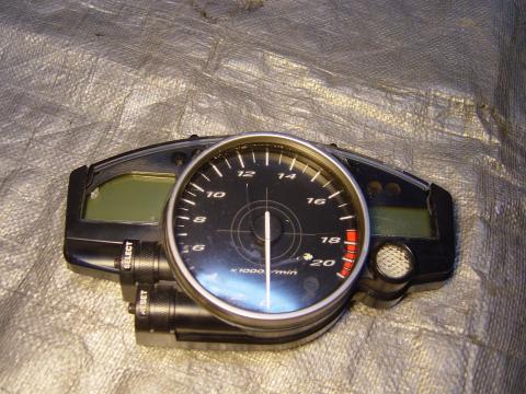 06-07 Yamaha YZF R6 Gauge Cluster (4,890 miles) | Canyon Moto Parts
