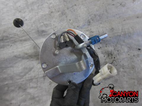 Kraftstoffpumpe Suzuki UC-T30 Für GSXR 600, 750, 1000 (K1-K3, Baujahr 2001-2003)
