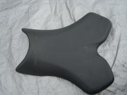 04-06 Yamaha R1 Front Seat 