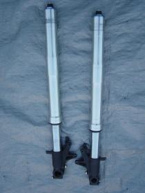 02-03 Honda CBR 954RR Forks 