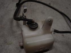 04-06 Yamaha R1 Radiator Overflow Container