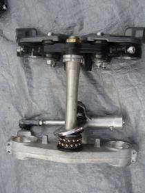 99-07 Suzuki GSXR 1300 Hayabusa  Upper and Lower Triple Tree with Steering Stem 