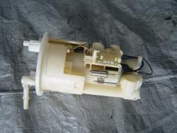 04-06 Yamaha R1 Fuel Pump 