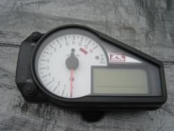01-02 Suzuki GSXR 1000 Gauge Cluster 