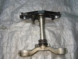 98-01 Yamaha R1 Upper and Lower Triple Tree with Steering Stem 