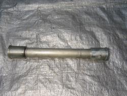 00-02 Kawasaki ZX6R / 05-08 ZZR600 Front Axle 