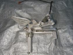 03-05 Yamaha R6 / 06-10 R6s Right Rearset 