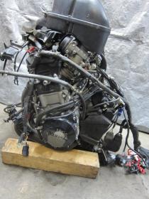 02-03 Yamaha R1  Engine 