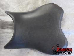 06-07 Yamaha YZF R6 Front Seat 