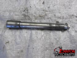 05-06 Suzuki GSXR 1000 Front Axle 