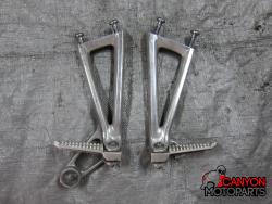 03-05 Yamaha R6 / 06-10 R6s Passenger Rearsets